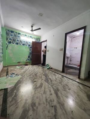 Bedroom in 1 BHK Apartment at Katwaria Sarai – for Rent