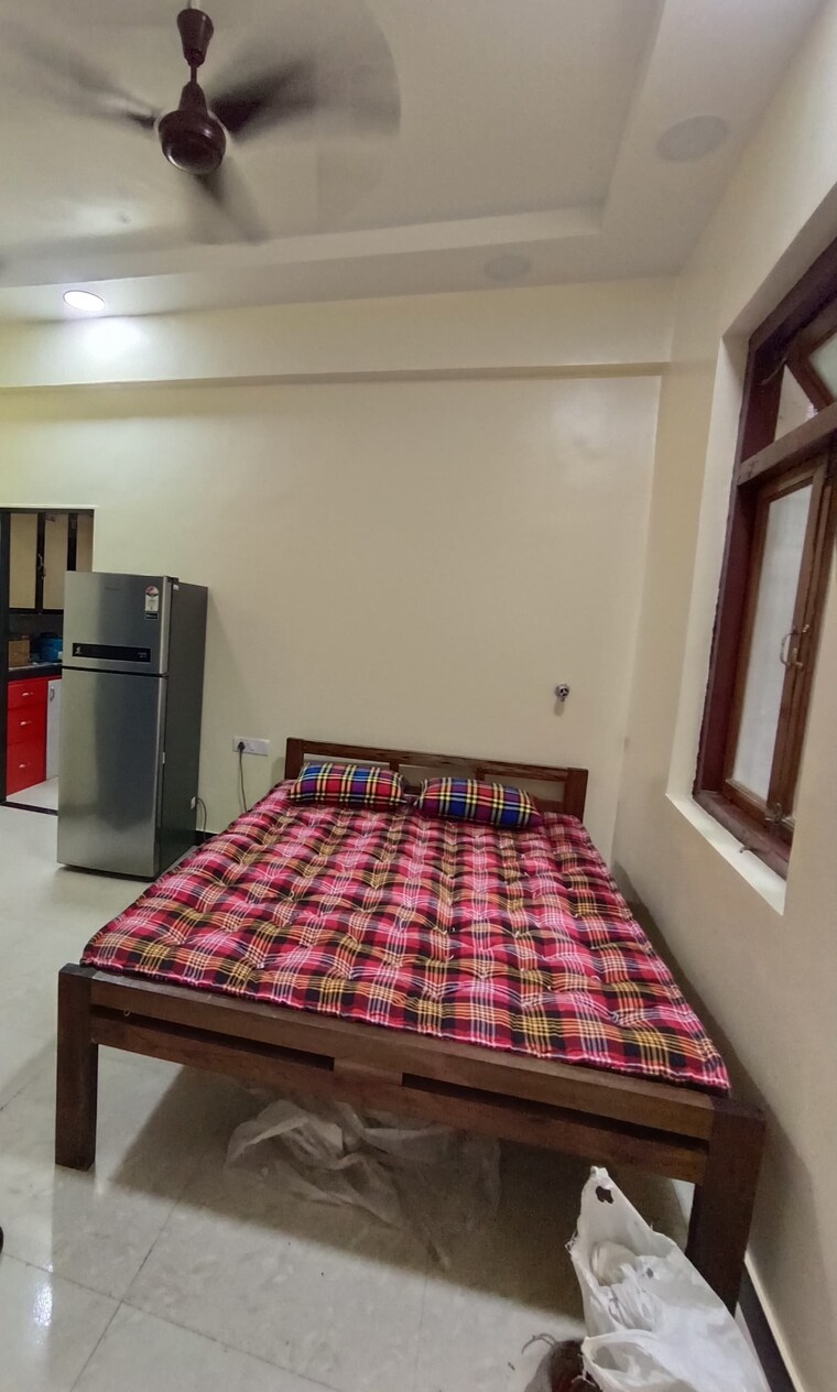 Bedroom, strand-house 1 Bedroom 450 Sq.Ft. Apartment In Apollo Bunder Mumbai 9216261