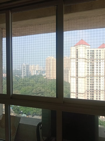 Room in 3 BHK Apartment at Hiranandani Meadows, Manpada – for Sale