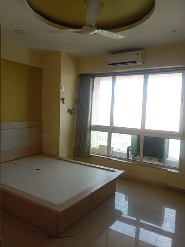Room in 3 BHK Apartment at Hiranandani Meadows, Manpada – for Sale
