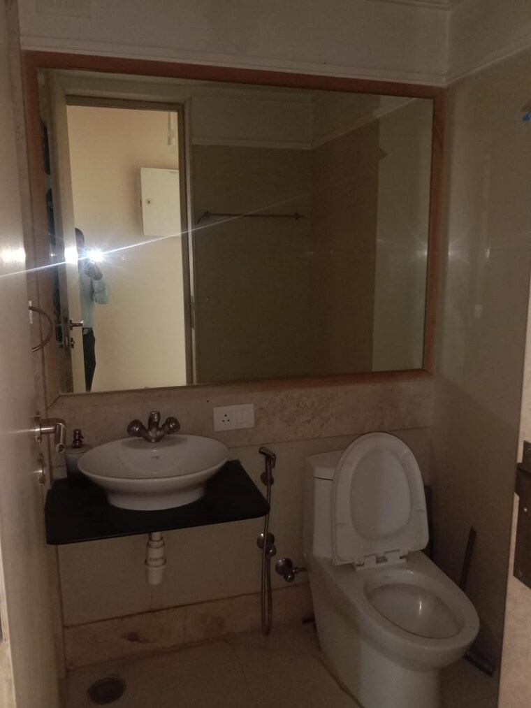 Bathroom, hiranandani-meadows 3 Bedroom 1390 Sq.Ft. Apartment In Manpada Thane 9216295