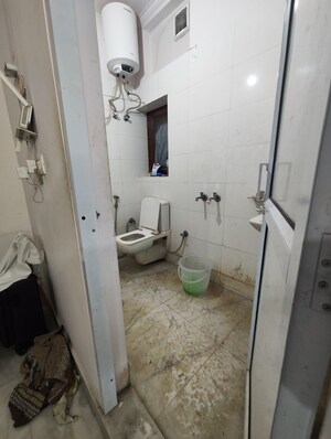 Bathroom in 1 BHK Apartment at Katwaria Sarai – for Rent