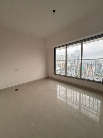 Room in 2 BHK Apartment at Oxford Navrang Crystal, Goregaon West – for Rent