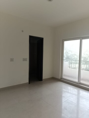 Room in 3 BHK Apartment at Ansal Crown Heights, Sector 80 – for Rent
