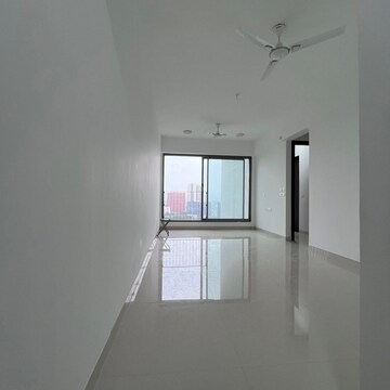 Room in 2 BHK Apartment at Sunteck City Avenue 4, Goregaon West – for Rent