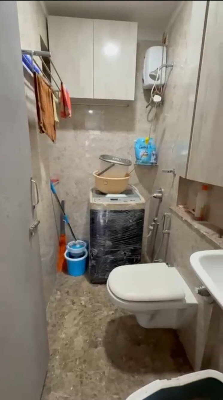 Bathroom, kanakia-spaces-sevens 1 Bedroom 600 Sq.Ft. Apartment In Andheri East Mumbai 9216477