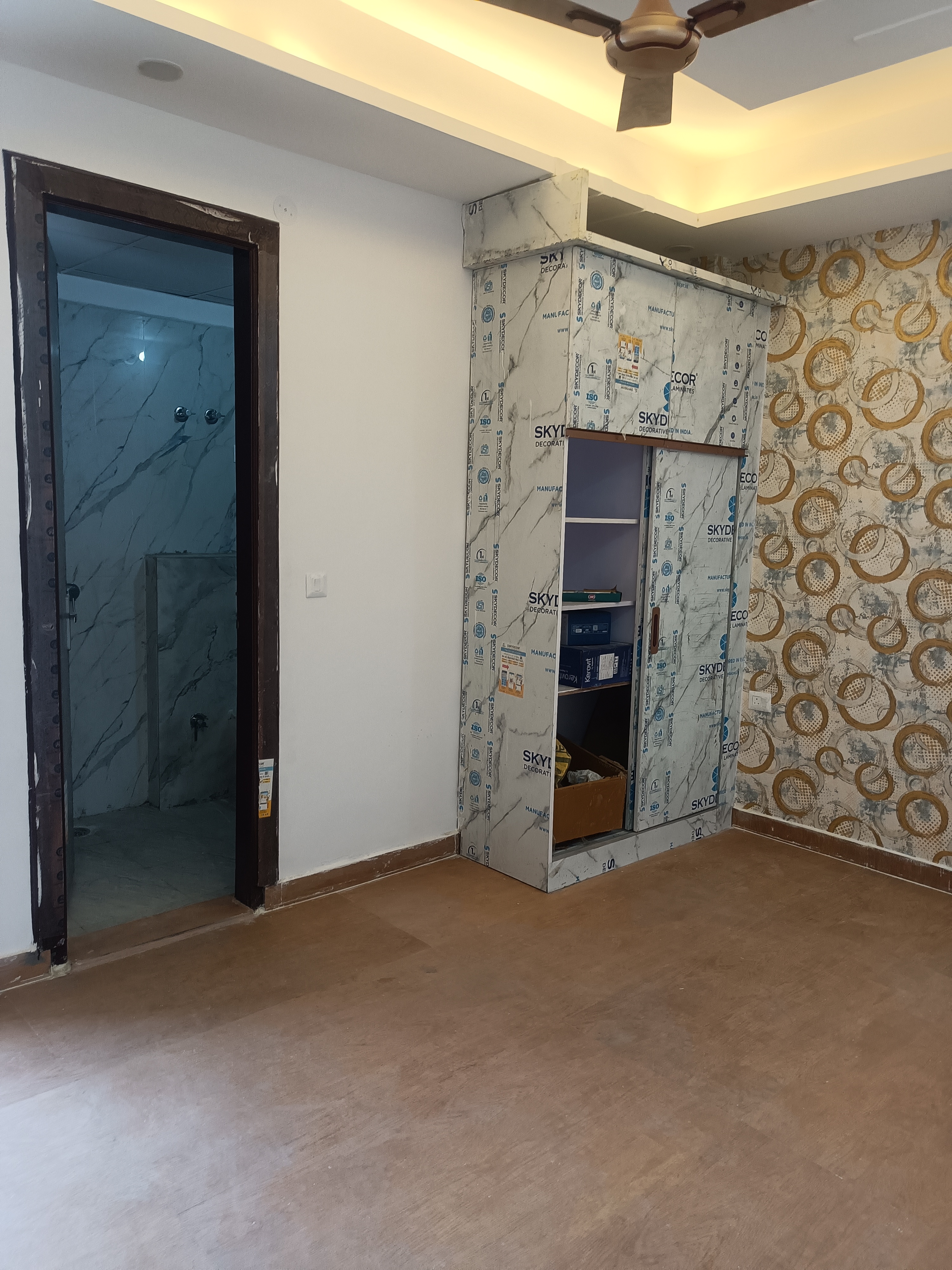 2 BHK 850 Sq.Ft. Apartment in Charms Castle