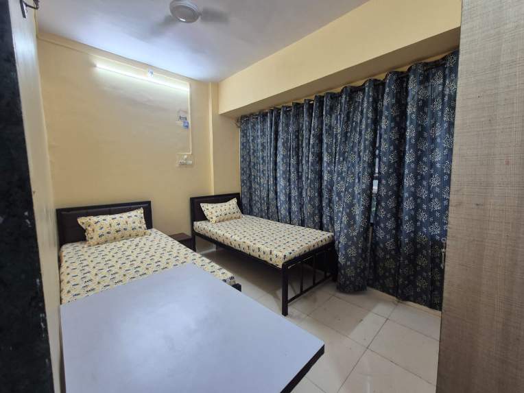 Ghar Apna Pg for Boys & Girls, Hostels in Malad East, Mumbai - 9216464
