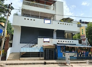  Showroom For Rent in Standalone Building, Jakkuru