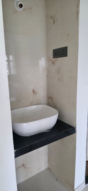 Building Lobby in 2 BHK Apartment at Sheth Irene, Malad West – for Sale