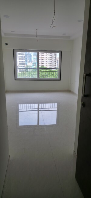 Room in 2 BHK Apartment at Sheth Irene, Malad West – for Sale