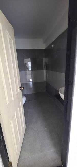 Attached Bathroom in 2 BHK Apartment at Sheth Irene, Malad West – for Sale