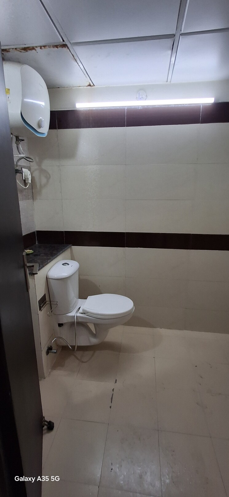 Bathroom, ajnara-grand-heritage 3 Bedroom 1440 Sq.Ft. Apartment In Sector 74 Noida 9216506
