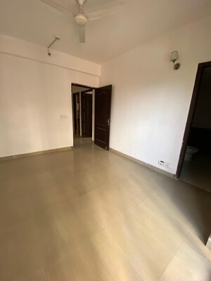 Room in 2 BHK Apartment at Sector 78 – for Rent