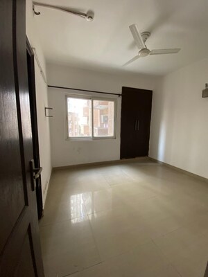 Room in 2 BHK Apartment at Sector 78 – for Rent