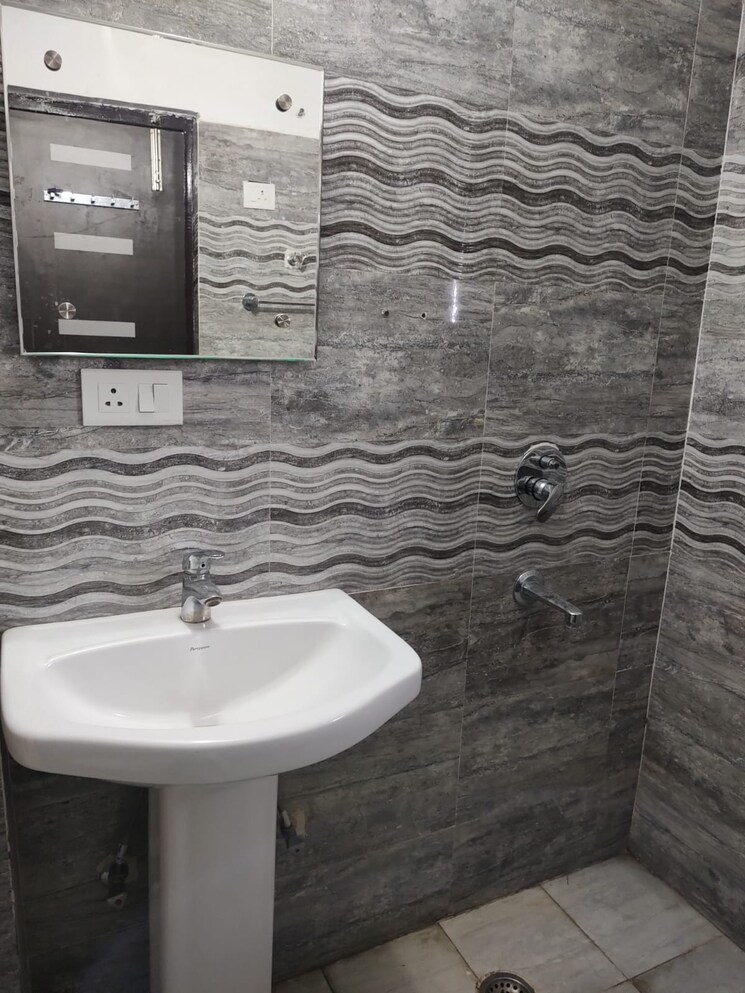 Bathroom, omega-orchid-heights 3 Bedroom 1600 Sq.Ft. Apartment In Faizabad Road Lucknow 9216558