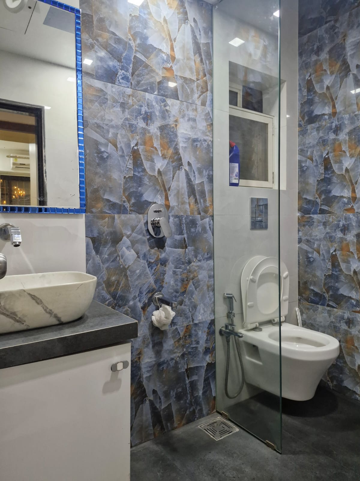 1 BHK Apartment For Rent in Vasant Valley Complex