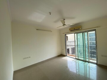 Room in 2 BHK Apartment at Nahar Amrit Shakti, Chandivali – for Rent
