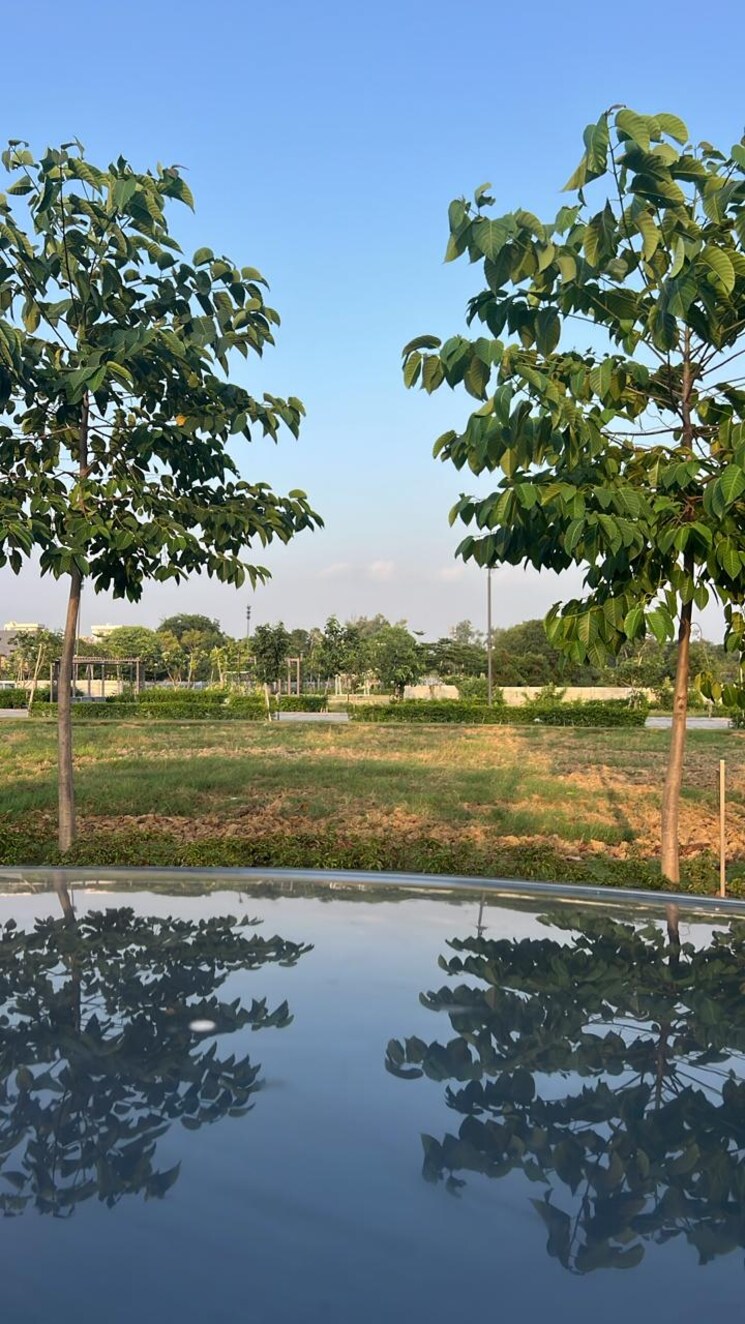 Garden, bptp-district  150 Sq.Yd. Plot In Sector 81 Faridabad 9216562