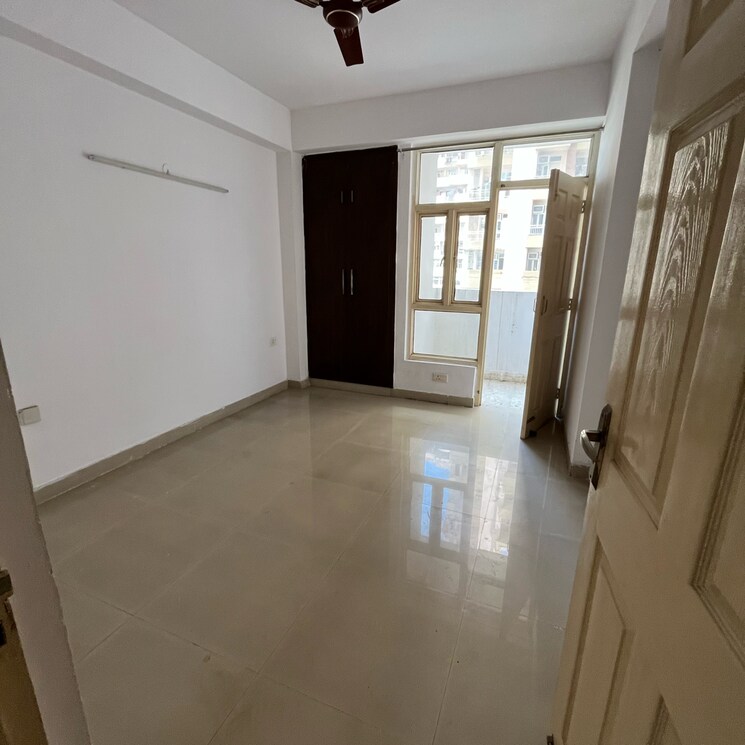 Room, supertech-cape-town 2 Bedroom 930 Sq.Ft. Apartment In Sector 74 Noida 9216596