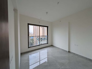 Room in 2 BHK Apartment at Hubtown Seasons, Chembur – for Rent