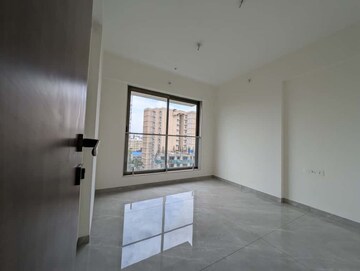 Room in 2 BHK Apartment at Hubtown Seasons, Chembur – for Rent
