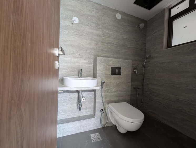 Bathroom, hubtown-seasons 2 Bedroom 648 Sq.Ft. Apartment In Chembur Mumbai 9216586