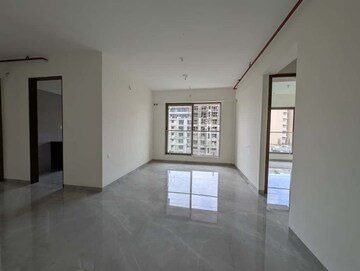 Room in 2 BHK Apartment at Hubtown Seasons, Chembur – for Rent