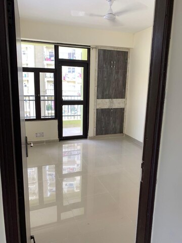 Room in 3 BHK Apartment at Devika Gold Homz, Sector 1 Greater Noida – for Rent