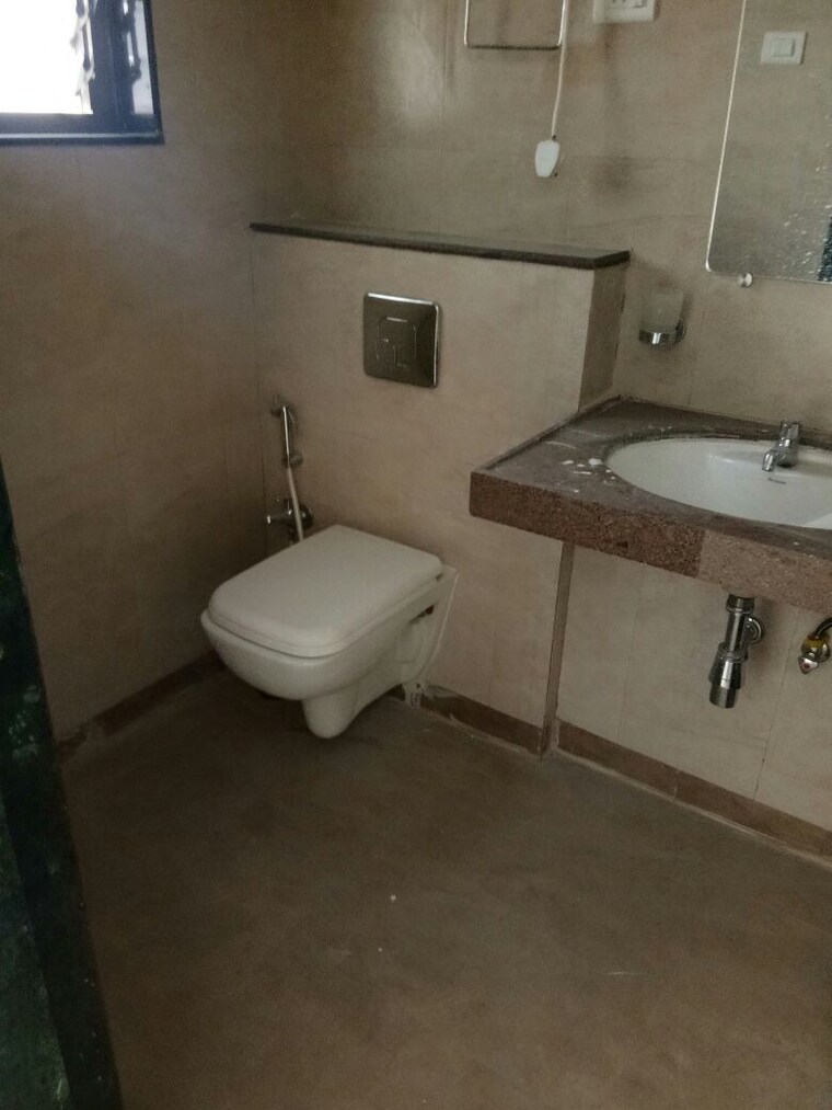 Bathroom, godrej-central 2 Bedroom 754 Sq.Ft. Apartment In Chembur Mumbai 9216609