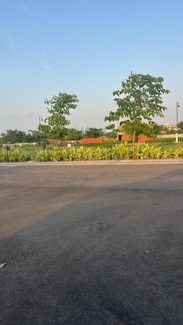  Plot – Garden View at BPTP District Phase 2, Sector 84 - for Sale