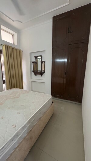 Room in 3 BHK Builder Floor at Anand Niketan – for Rent