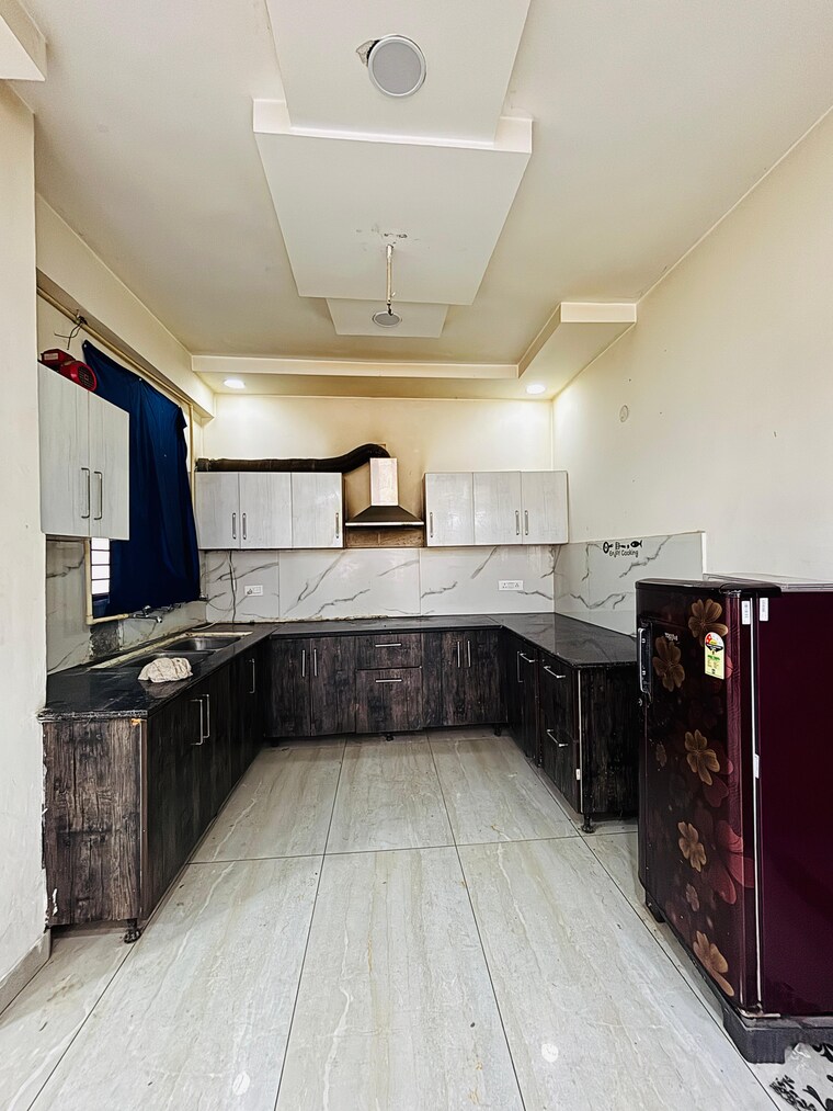 Kitchen, ambala highway 3 Bedroom 150 Sq.Yd. Apartment In Ambala Highway Zirakpur 9216657