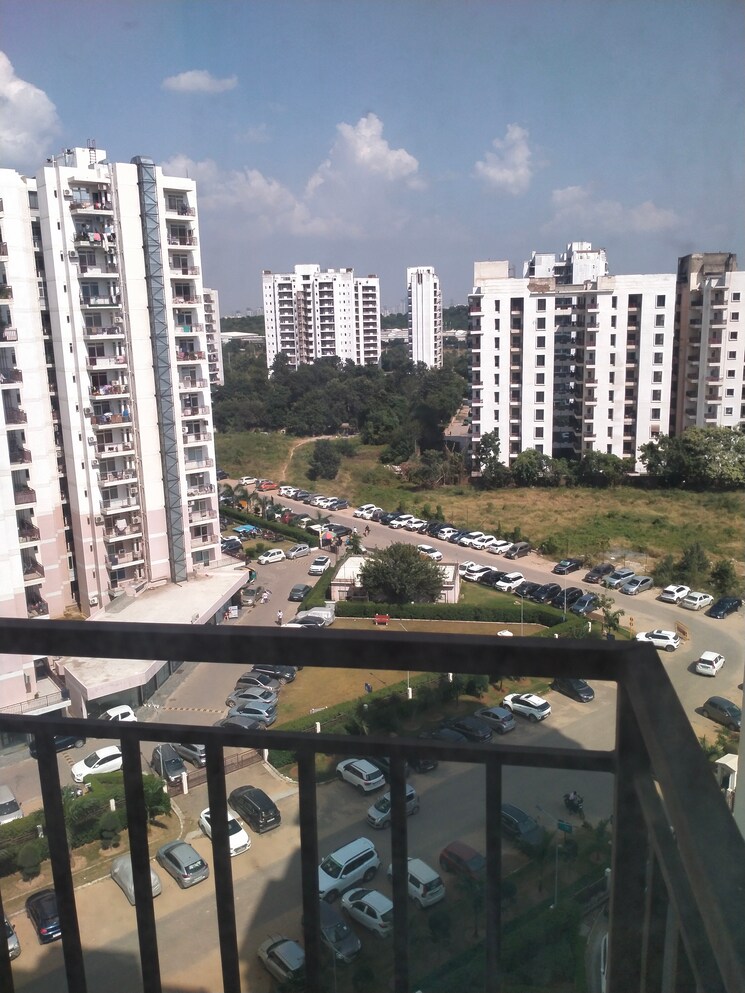 Exterior View, suncity-avenue-76 2 Bedroom 682 Sq.Ft. Apartment In Sector 76 Gurgaon 9216661