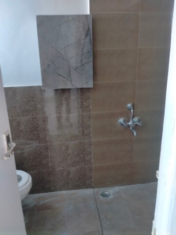 Bathroom in 2 BHK Apartment at Suncity Avenue 76, Sector 76 – for Rent