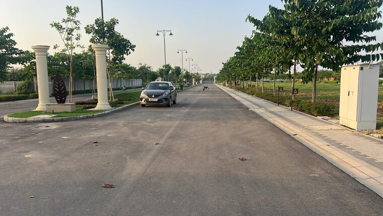  Parking, bptp-eden-estate  270 Sq.Yd. Plot In Sector 81 Faridabad 9216656