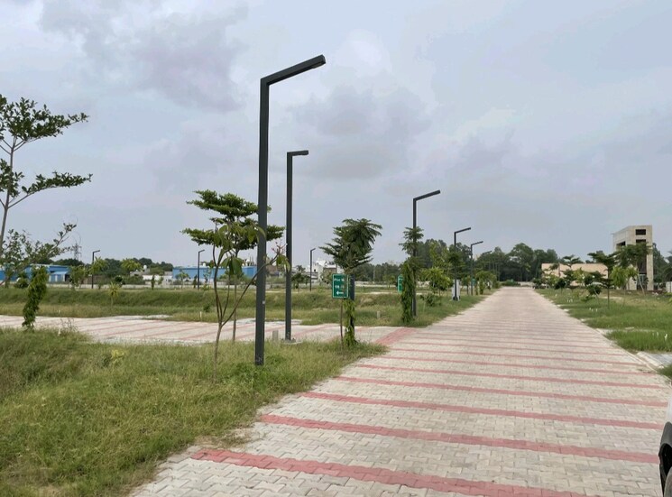 Garden, jms-the-pride  150 Sq.Yd. Plot In Sector 95a Gurgaon 9216671