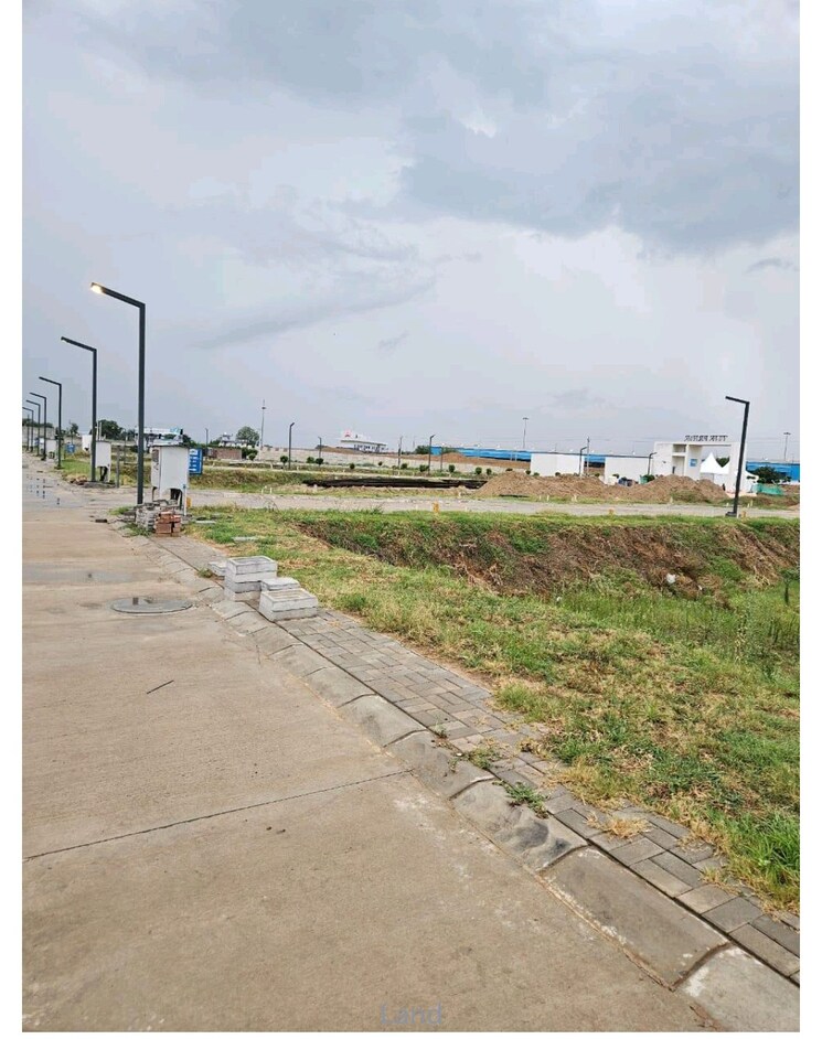 Listing Cover Image