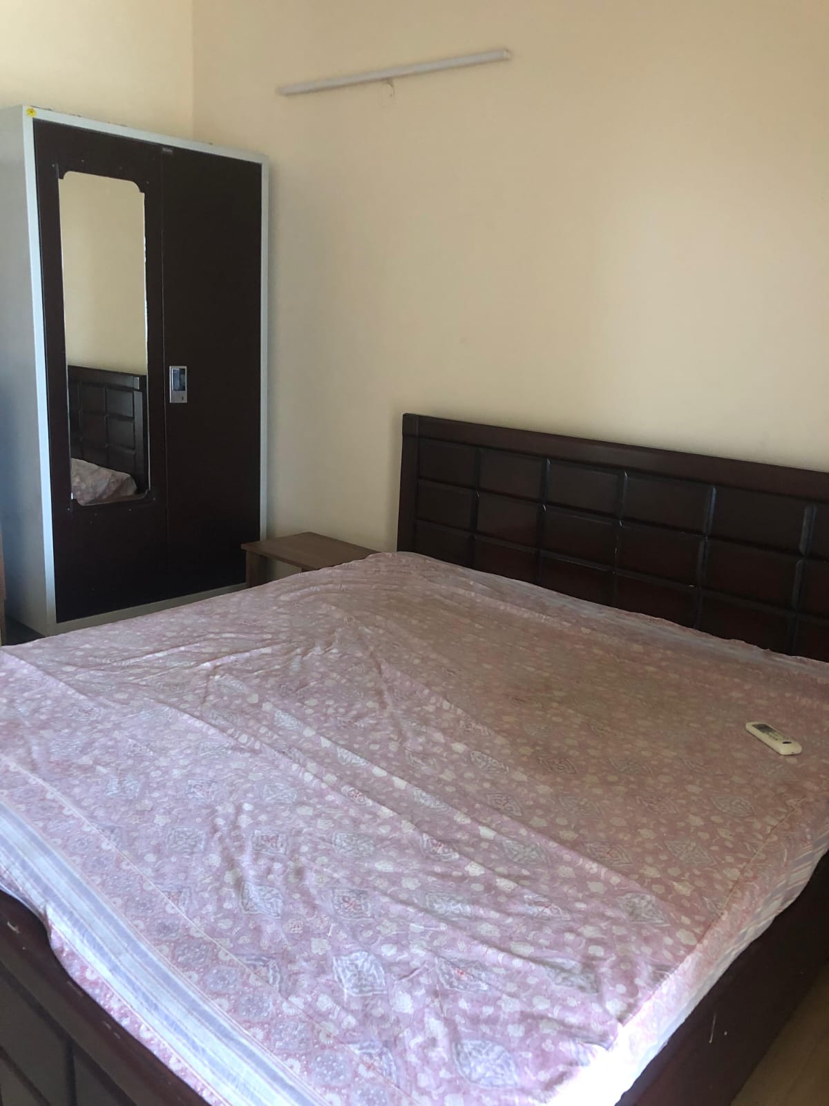 3.5 BHK + Servant Room 1930 Sq.Ft. Apartment in DLF New Town Heights I