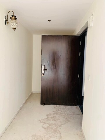 Room in 3 BHK Apartment at Tata Primanti-Tower Residences, Sector 72 – for Sale