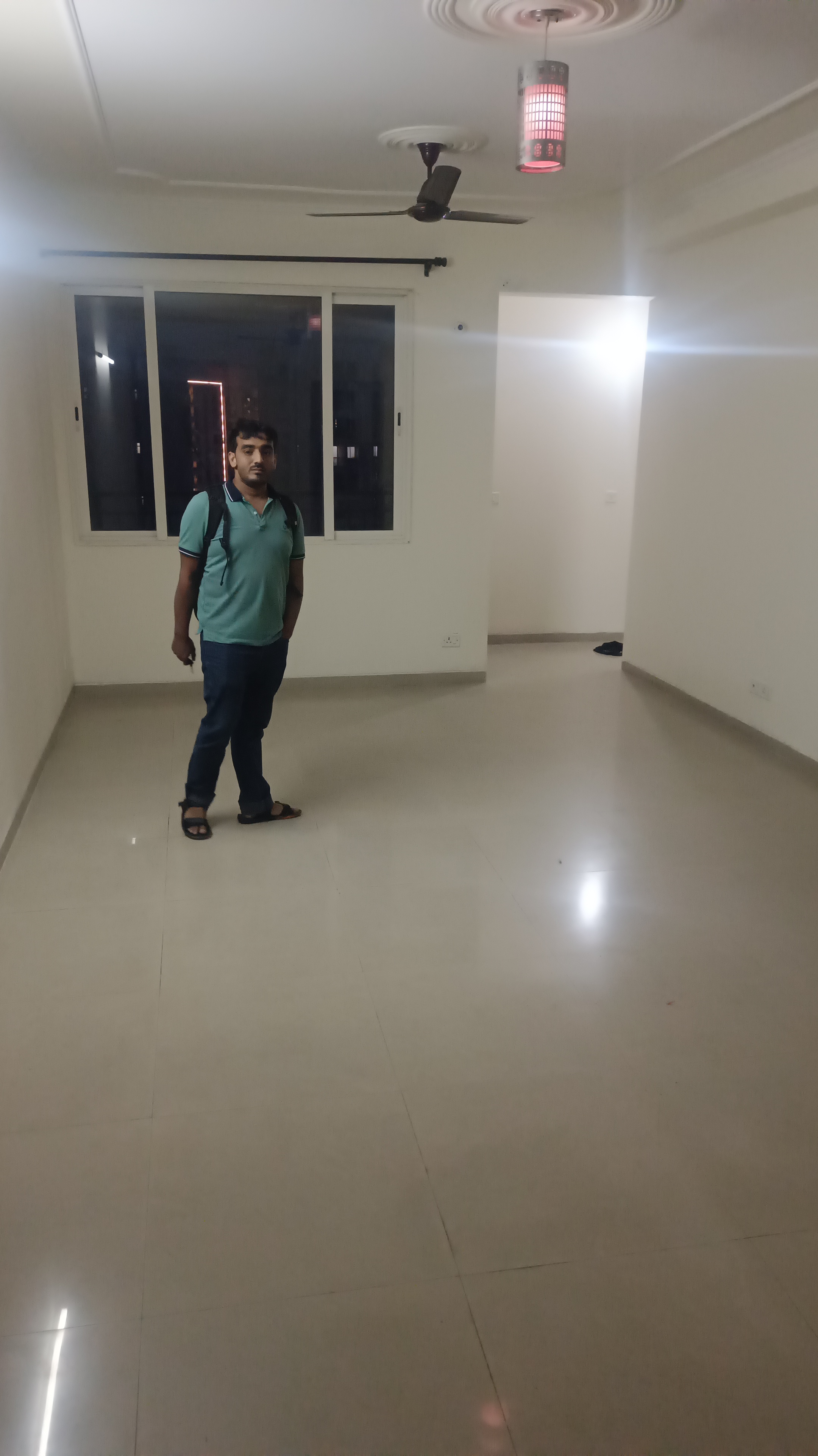 3.5 BHK + Servant Room 1350 Sq.Ft. Apartment in Jaypee Greens Kosmos