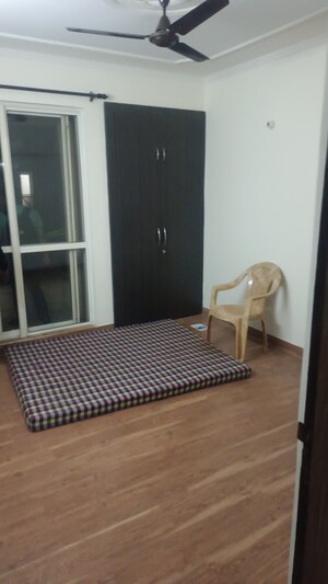 Bedroom in 3.5 BHK Apartment at Jaypee Greens Kosmos, Sector 134 – for Rent