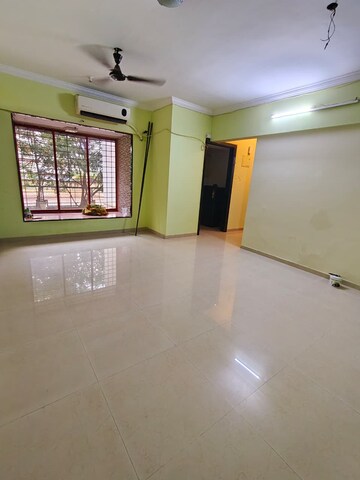 2 BHK Apartment For Rent in Bhoomi Park, Malad West