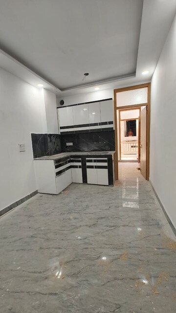 Parking in 1 BHK Builder Floor at Govindpuri – for Sale