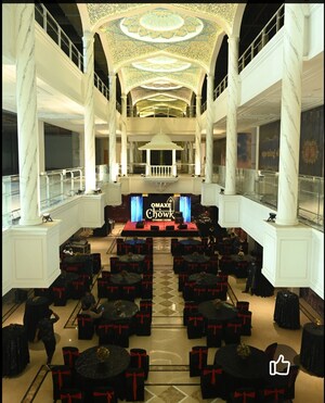 Team Area in  Showroom at Chandni Chowk – for Sale