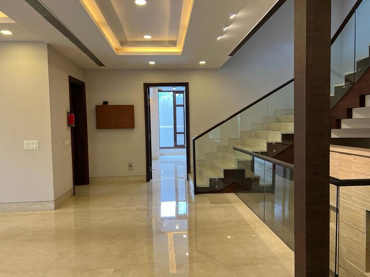 Room, acl-apartment 6+ Bedroom 9000 Sq.Ft. Villa In Vasant Kunj Delhi 9216727