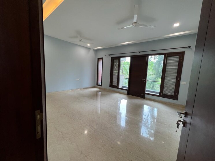 Room, acl-apartment 6+ Bedroom 9000 Sq.Ft. Villa In Vasant Kunj Delhi 9216727