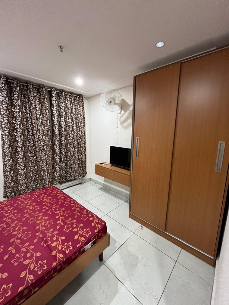 Bedroom, ambala highway 1 Bedroom 675 Sq.Ft. Apartment In Ambala Highway Zirakpur 9216754