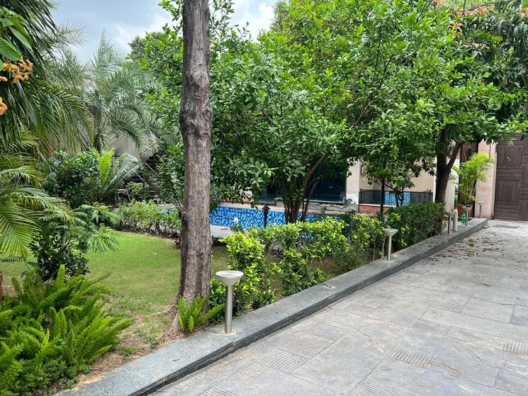 Balcony, acl-apartment 6+ Bedroom 9000 Sq.Ft. Villa In Vasant Kunj Delhi 9216752