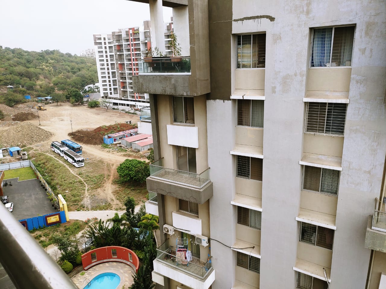 2 BHK + Servant Room Apartment For Rent in Axis Paradigm Whistling Meadows